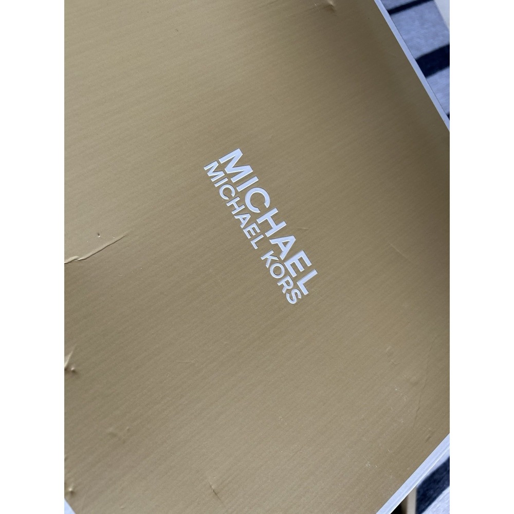 NEW IN BOX Michael Michael Kors "Dawn" Suede Ankle Boot In Husk Beige Size 7.5 - Picture 5 of 7